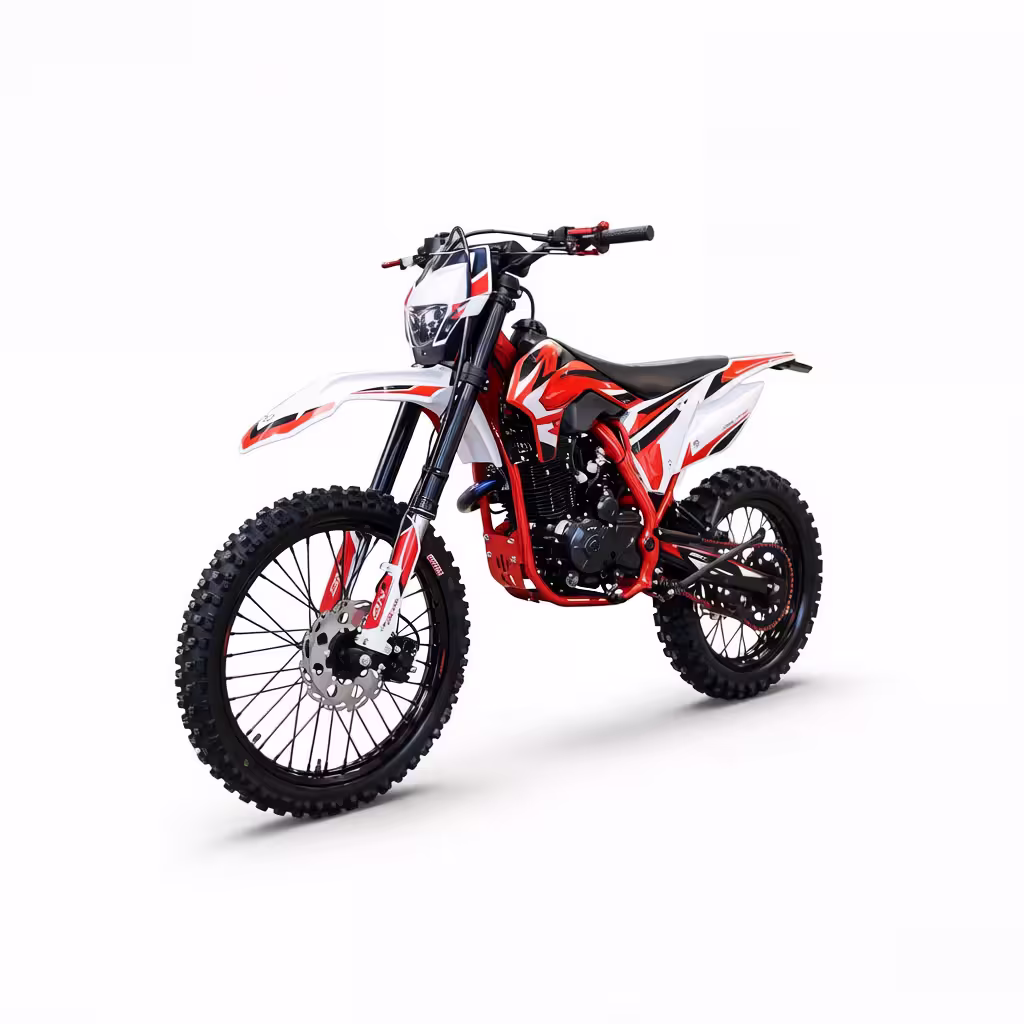 Foto de estúdio de moto de motocross vermelha e branca