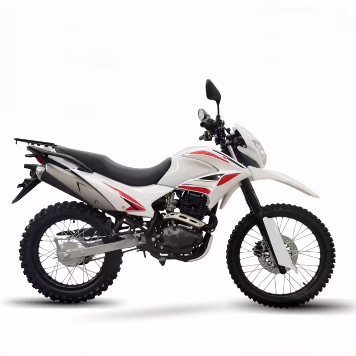 Motocicleta blanca de doble propósito con detalles rojos vista lateral