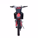 vista frontal de uma moto de motocross vermelha e preta