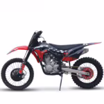 vista lateral da moto de motocross BNK 300S