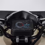 Tablero digital de motocicleta con velocímetro y tacómetro