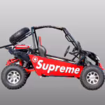 Kart off-road vermelho com a marca Supreme.