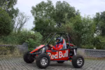 Kart off-road da Red Bull com piloto